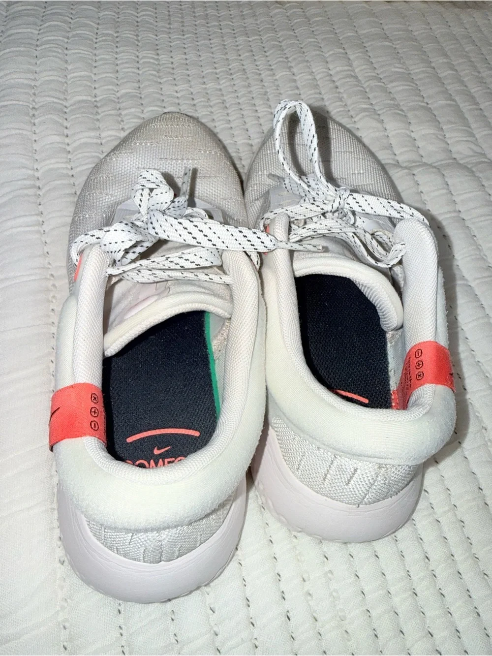 Nike Renew Serenity running shoes size 7